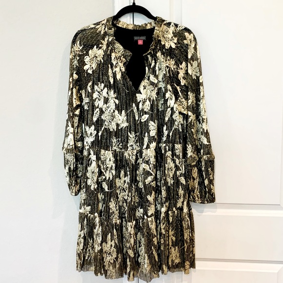 NEW Vince Camuto Lurex Floral Print Tiered Shift Dress Black & Gold Size XL - Picture 9 of 15